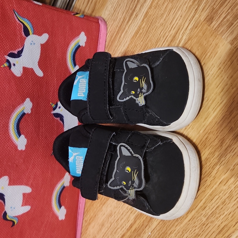 Toddler puma sneakers